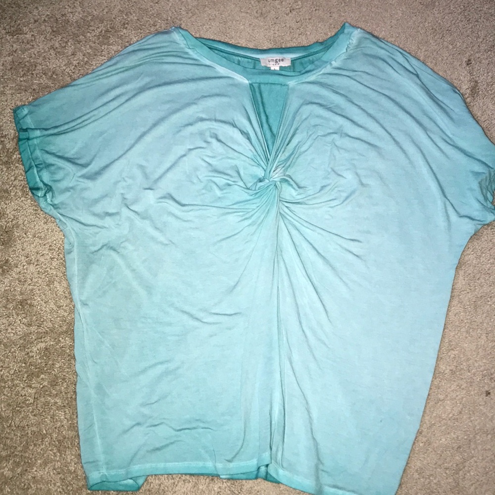 Umgee Large twist knot keyhole short nwot